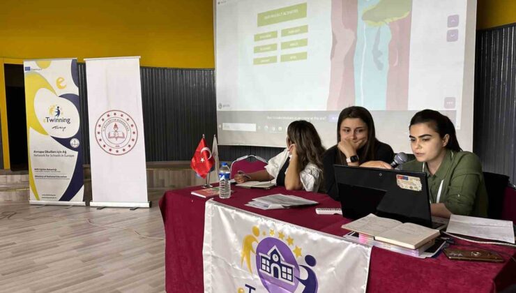 Ağrı’da “eTwinning Bilgilendirme Semineri” düzenlendi