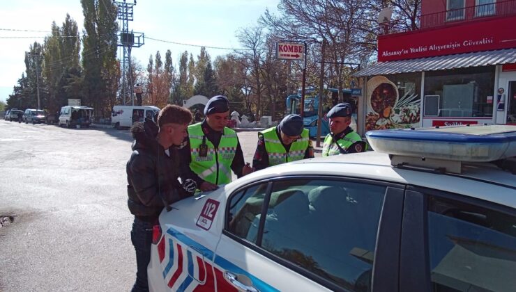 Aksaray’da jandarma ekiplerinden motosiklet denetimi