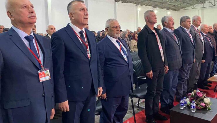 Alaşehir’de 36 yıllık başkan seçimi kaybetti