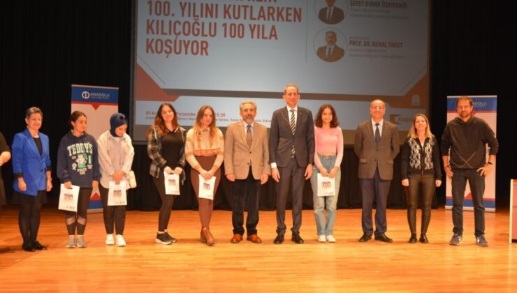 Anadolu Üniversitesi’nde ‘Cumhuriyetimizin 100. Yılını Kutlarken Kılıçoğlu 100 Yıla Koşuyor’ başlıklı söyleşi