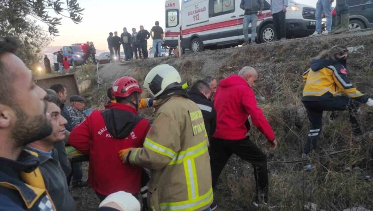 Balıkesir’de otomobil ile traktör çarpıştı: 1 ölü, 5 yaralı