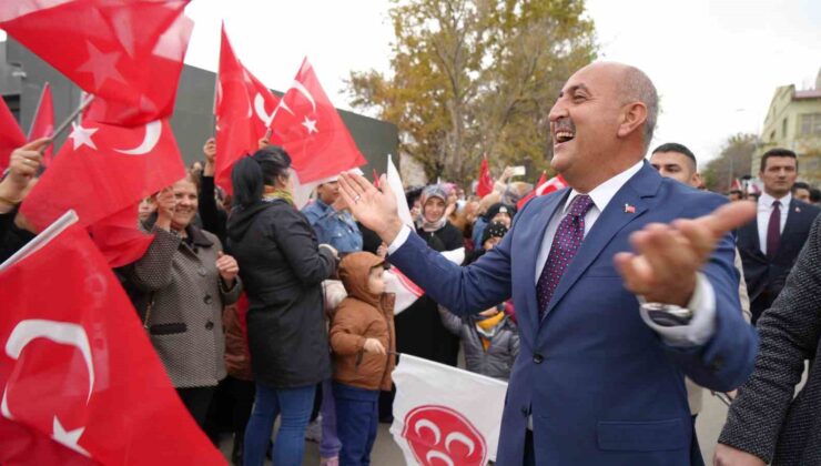 Başkan Türkyılmaz: “Türkiye’de parmakla gösterilen örnek ilçeyiz”