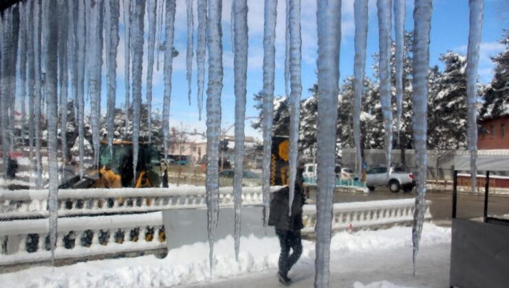 Bayburt’ta dondurucu soğuklar etkili oluyor