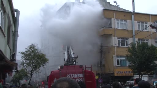 Beyoğlu’nda yangın paniği