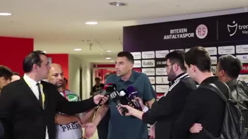 Burak Yılmaz: “Saygılı bir şekilde başkanımın elini öper, ayrılırım ama kalıyorsam birkaç isteğim olacak”