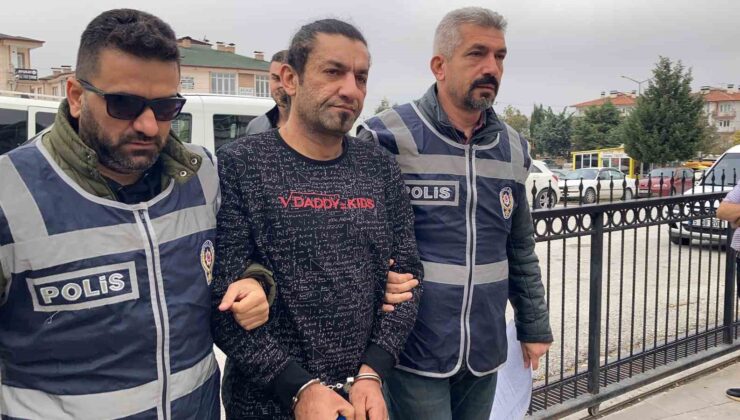 Burdur’da 25 yıl hapis cezasıyla aranan şahıs yakalanarak cezaevine gönderildi