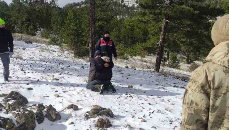 Burdur’da dağda kaybolan avcı jandarma ekipleri tarafından bulundu