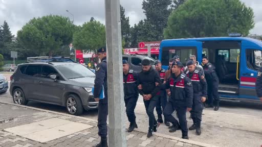 Çeşme’de jandarmanın operasyon: 5 göçmen kaçakçısı yakalandı