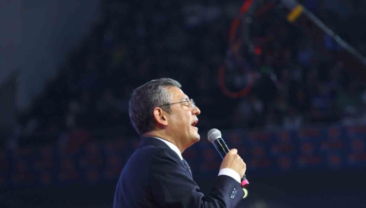 CHP Genel Başkan Adayı Özel: “Cumhuriyet Halk Partisi’nde hançer yok, hançerleyecek de kimse yok”