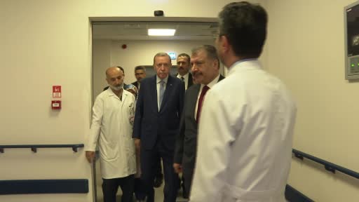 Cumhurbaşkanı Erdoğan, Gazzeli hastaları hastanede ziyaret etti