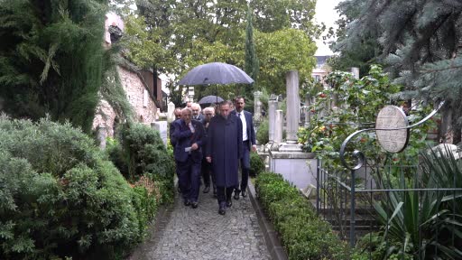 Cumhurbaşkanı Erdoğan, Sultan 2. Abdülhamid Han’ın türbesini ziyaret etti