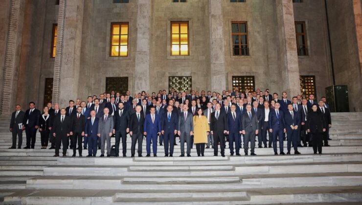 Deprem bölgesinde yapılacak 100 bin çelik köy evi için ihaleye çıkılacak