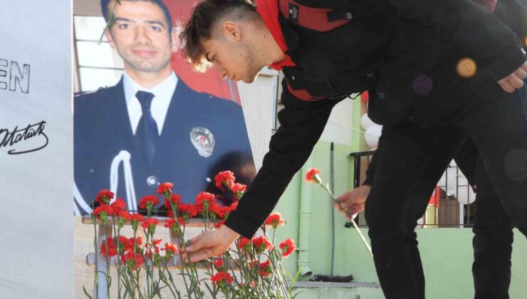 Depremde hayatını kaybeden polis Barış Berber’in adı kütüphanede yaşatılacak