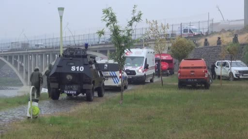 Dicle Nehri’ne atlayan kız kardeşlerden biri kurtarıldı, diğeri aranıyor