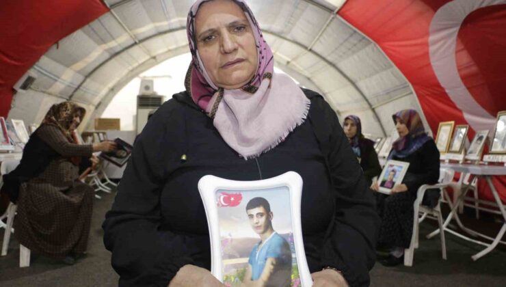 Diyarbakır anneleri bin 535 gündür çocukları için nöbette