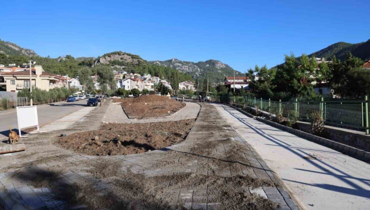 Futbol ve trambolin alanı olan park gençlerin yeni gözdesi olacak