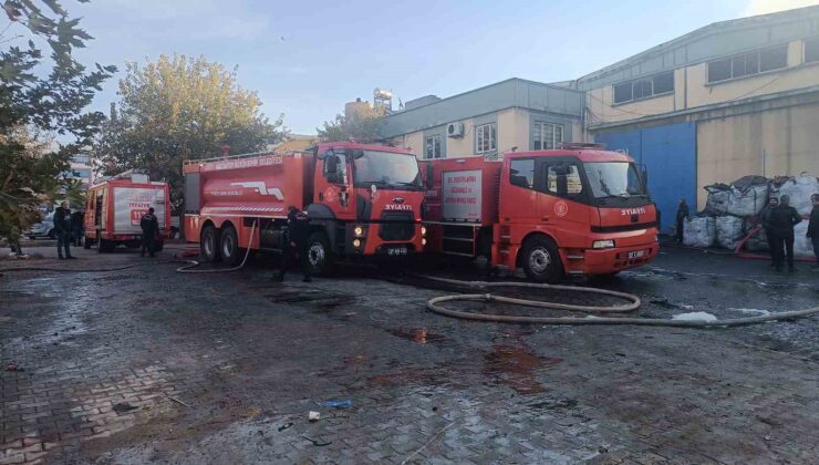 Gaziantep’te geri dönüşüm fabrikasında yangın