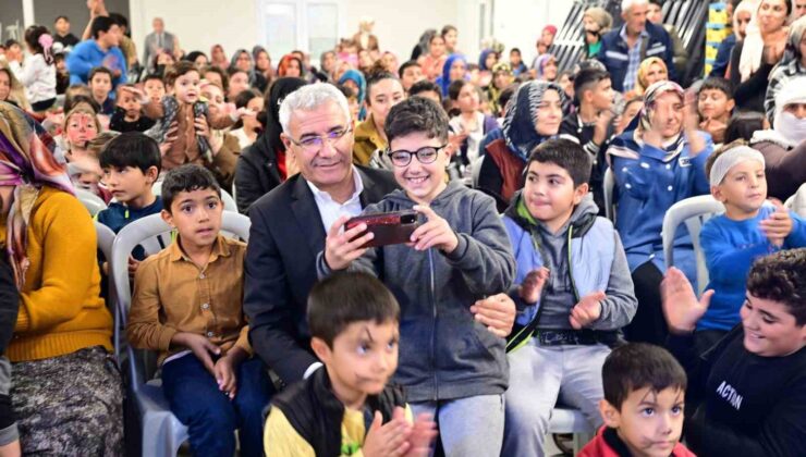 Güder, depremzede çocukların yanında olmaya devam ediyor