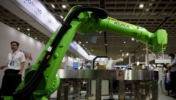 Güney Kore’de bir kişi “robot kol” tarafından öldürüldü