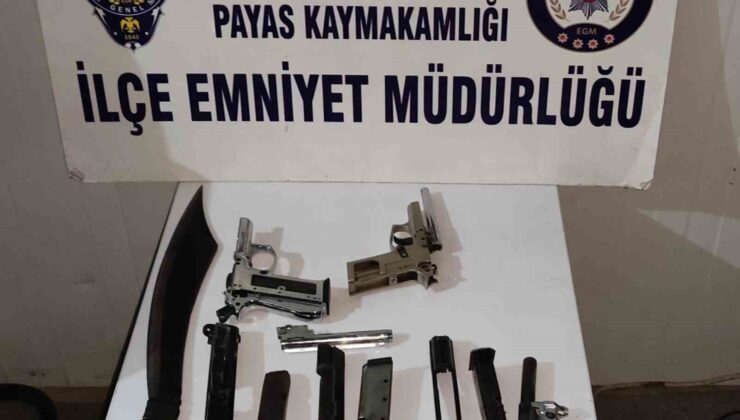 Hatay’da silah parçaları bulunan iş yerine adli işlem yapıldı