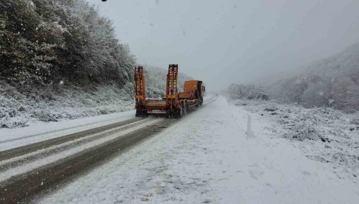 Kastamonu’nun yüksek kesimlerinde yoğun kar yağışı etkili oluyor