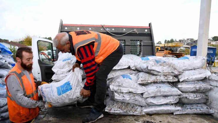 Kuşadası Belediyesi’nden ihtiyaç sahibi ailelere yakacak yardımı