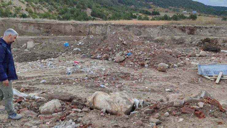 Kütahya’da hafriyat çalışmalarında tarihi heykel bulundu