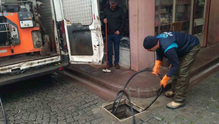 Manisa Büyükşehir Belediyesi ve MASKİ’den sağanak yağış mesaisi