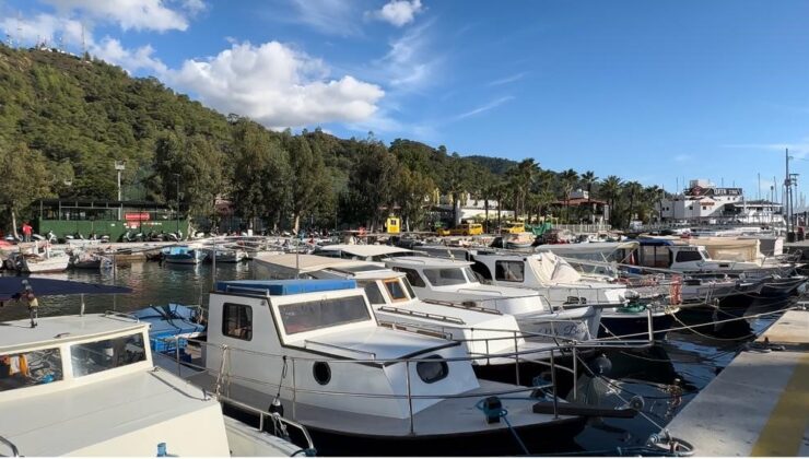 Marmaris’te denizciler fırtınaya hazırlandı