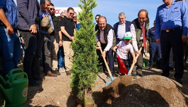 Mersin’de ’Milli Ağaçlandırma Günü’nde fidanlar toprakla buluştu