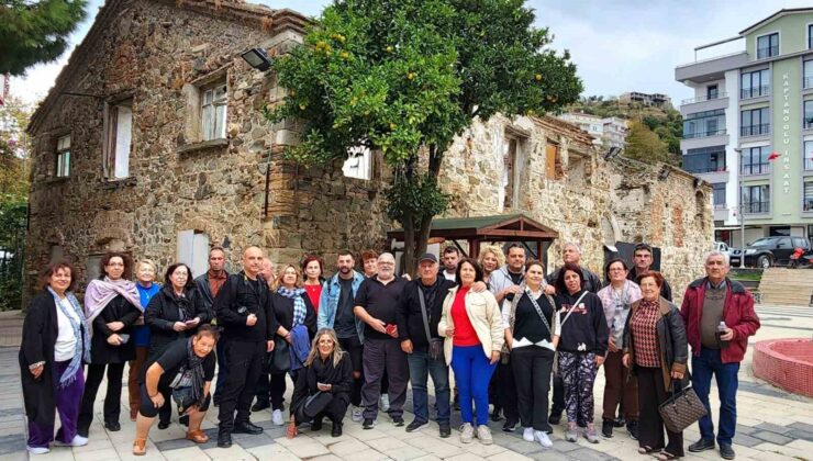 Rum mübadillerin torunları dedelerinin göç ettiği Esenköy’ü gezdi