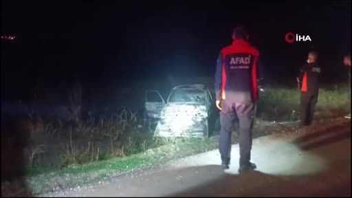 Siirt’in Kurtalan ilçesine bağlı Gözpınar Köyü yakınlarında kaza yapan otomobilin yanması sonucu ilk belirlemelere göre 5 kişi hayatını kaybetti