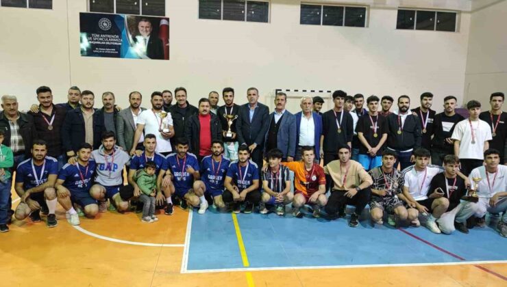 Sincik’te voleybol turnuvası düzenlendi