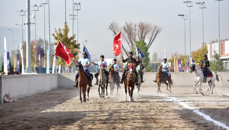 Spor A.Ş., Atlı Cirit Müsabakalarına ev sahipliği yaptı