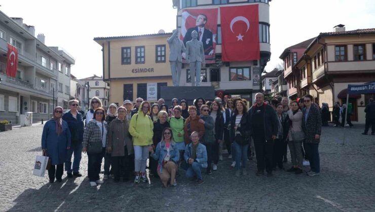 Tarihi Odunpazarı Evleri haftasonunda turistlerin odağı olmaya devam ediyor