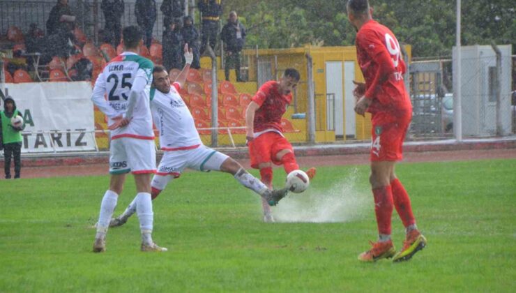 TFF 3. Lig: Efeler 09 SFK: 2 – Karşıyaka: 3