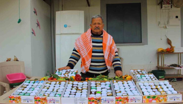 Topladığı ve çoğalttığı ata tohumlarına gözü gibi bakıyor