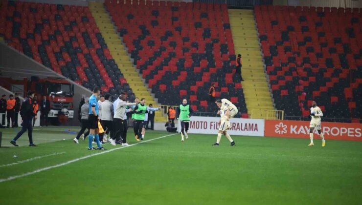 Trendyol Süper Lig: Gaziantep FK: 0 – Ankaragücü: 1 (İlk yarı)