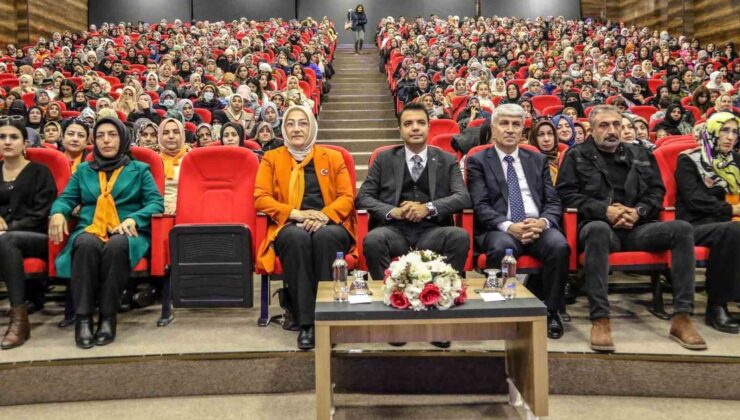 Van’da ‘Kadına Yönelik Şiddetle Mücadele Semineri’ düzenlendi