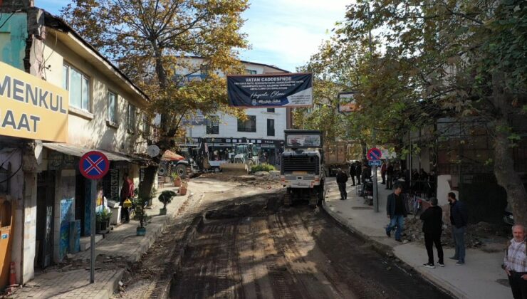 Vatan Caddesi’ndeki 40 Yıllık Değişimde Asfalta Hazırlık Başladı