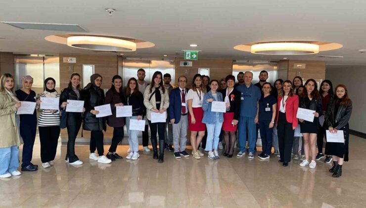 Yoğun Bakım Hemşireliği Sertifikasyon Eğitim Programı yeni mezunlarını verdi