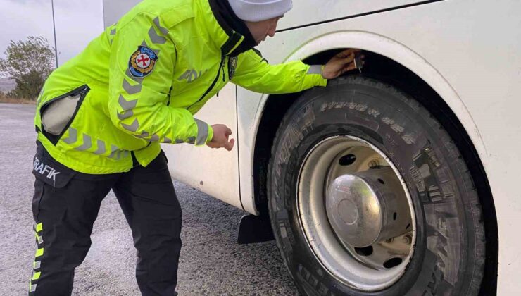 Yozgat’ta ticari araçlara yönelik kış lastiği denetimi yapıldı