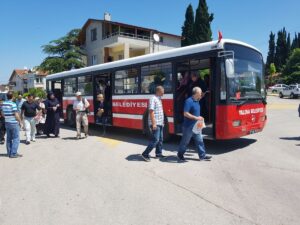 Mezarlık Servisleri Ve Halk Otobüsleri Ücretsiz Olarak Hizmet Verecek