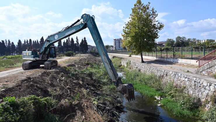 Yalova Belediyesi Ve Dsi’den Balaban Deresi’nde Temizlik Çalışması