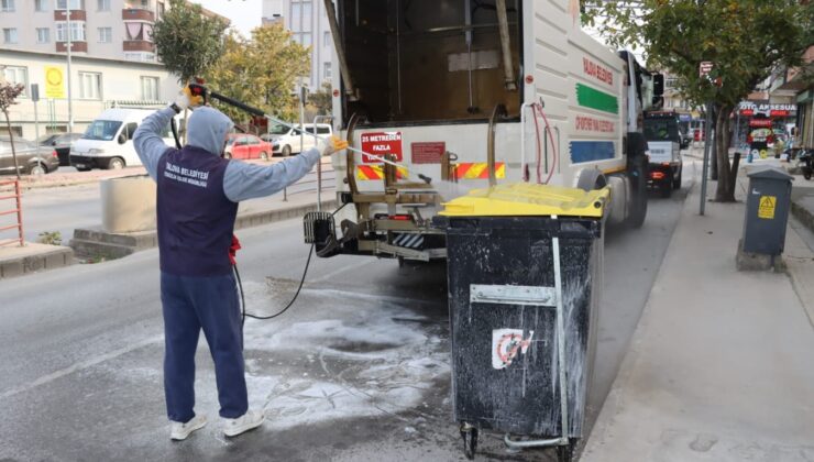 Yalova Belediyesi Konteyner Yıkama Çalışmalarına Hız Verdi