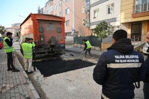 Asfalt Yama Çalışmalarımız Devam Ediyor